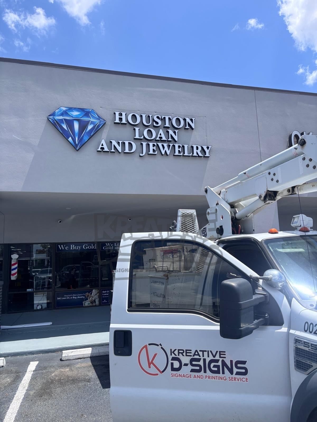 Letrero iluminado con letras de canal para Houston Loan and Jewelry, Houston, TX
