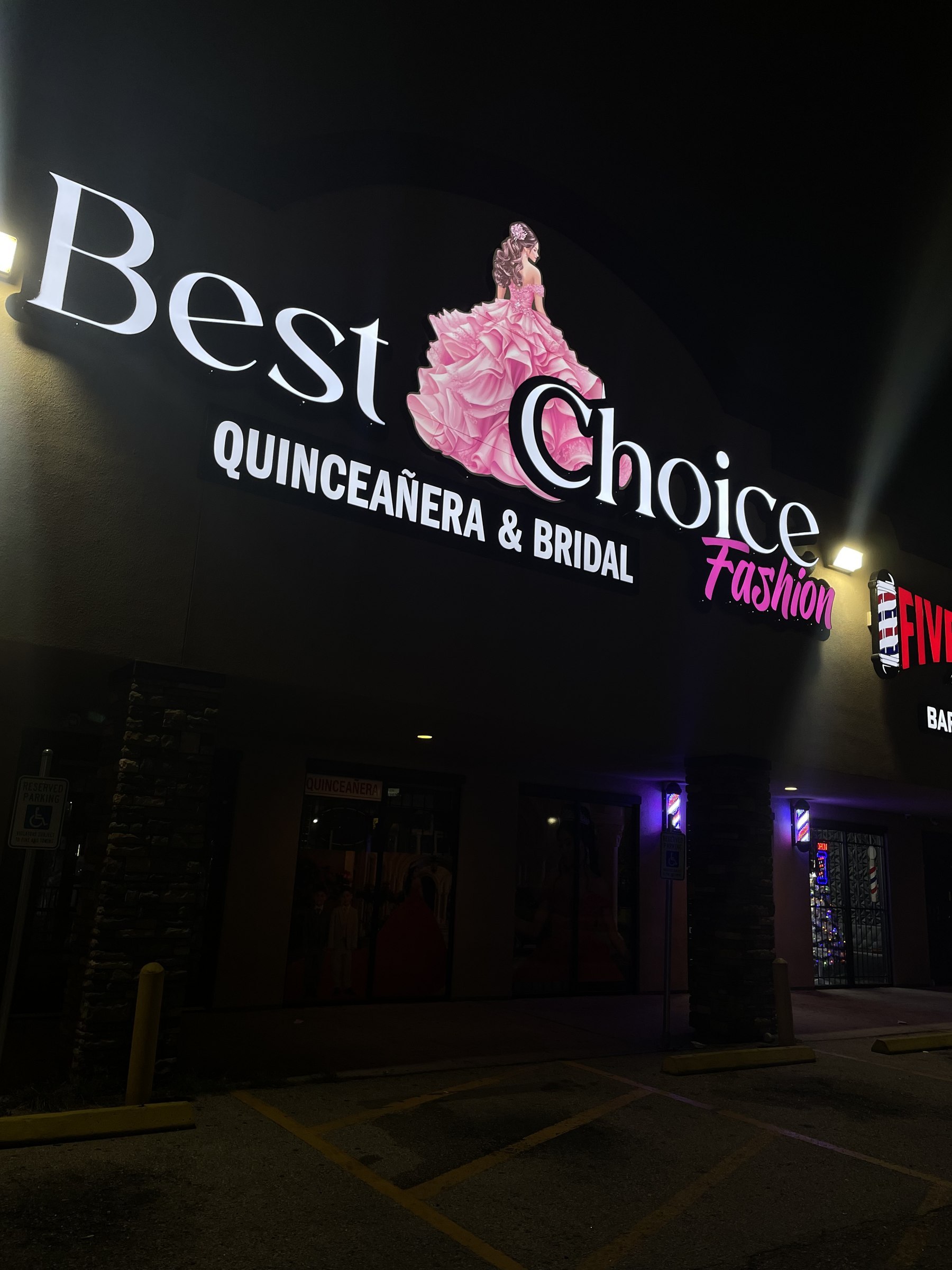 Letrero iluminado con letras de canal para The Best Choice, Houston, TX
