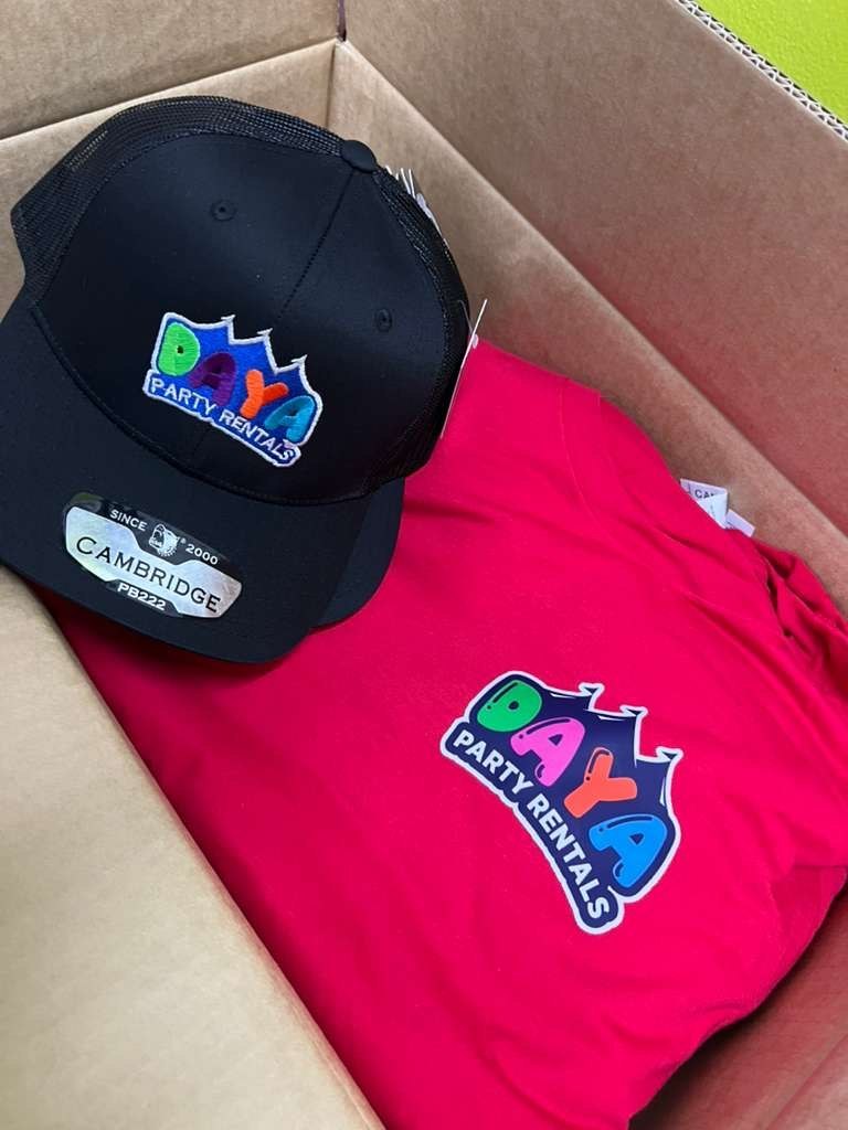 Set de gorra y camiseta personalizadas, material impreso, Houston, TX